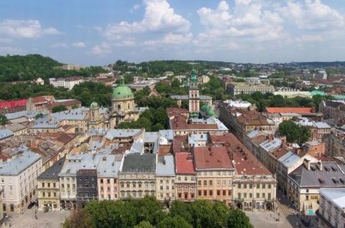 Львов. Вы сидите в схроне, а ровесники учатся и развлекаются...