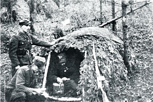 Санитарная палатка УПА. Следующий шаг — массовый уход в схрон. Этот «маневр» совершит вся Армия