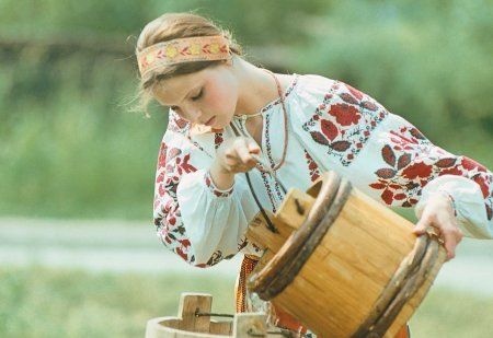 Славянские матери передали детям от викингов-русов свою речь. Все постыдное и
страшное было забыто